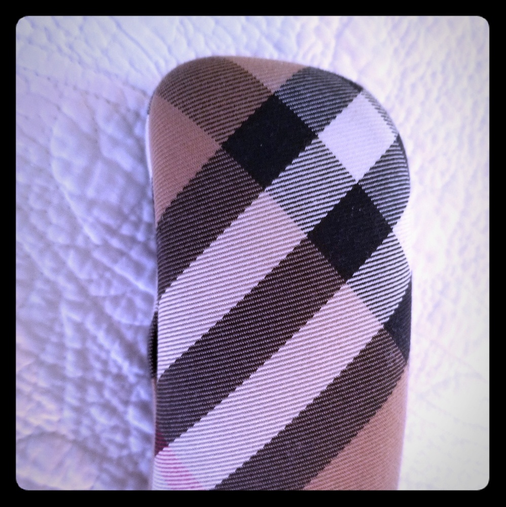 Burberry sunglasses case